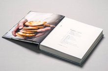 Load image into Gallery viewer, Liguria in cucina, cookbook, inside, Enrica Monzani, simebooks, sunset & venice